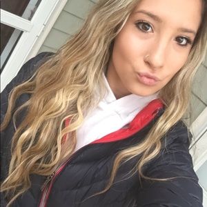 Meet your Posher, Maya